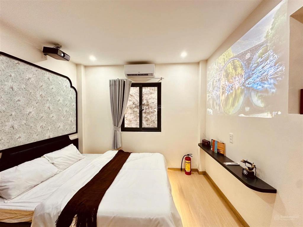 Cần bán nhà cách mạng tháng 8  chdv 7 phòng full nội thất thang máy trung tâm quận 3 chỉ 14.5t