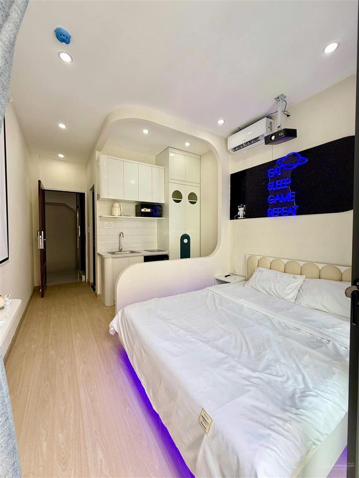 Cần bán nhà cách mạng tháng 8  chdv 7 phòng full nội thất thang máy trung tâm quận 3 chỉ 14.5t