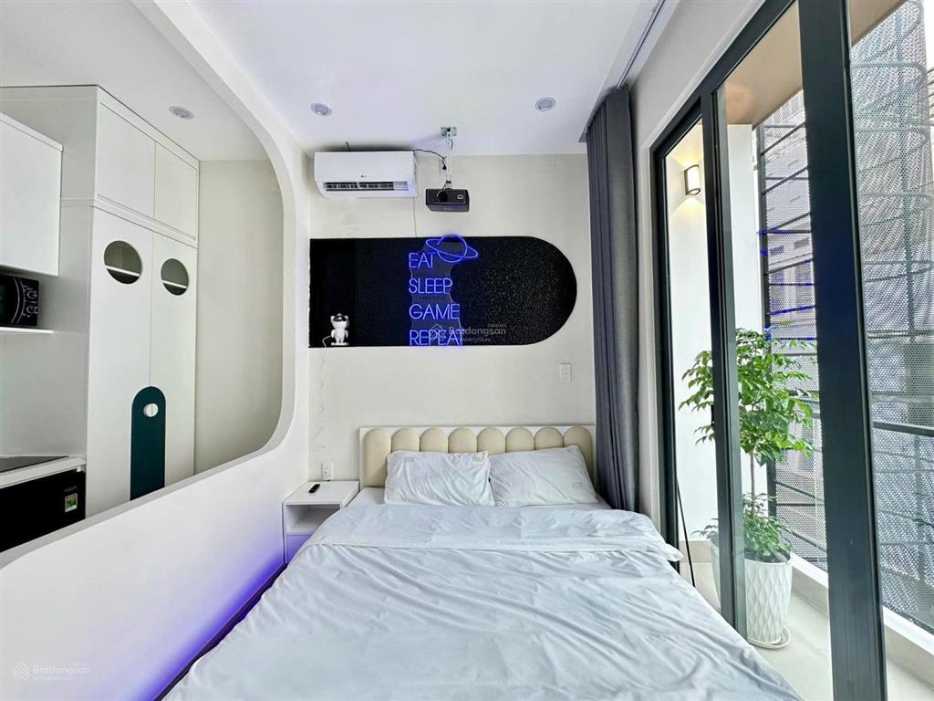 Cần bán nhà cách mạng tháng 8  chdv 7 phòng full nội thất thang máy trung tâm quận 3 chỉ 14.5t