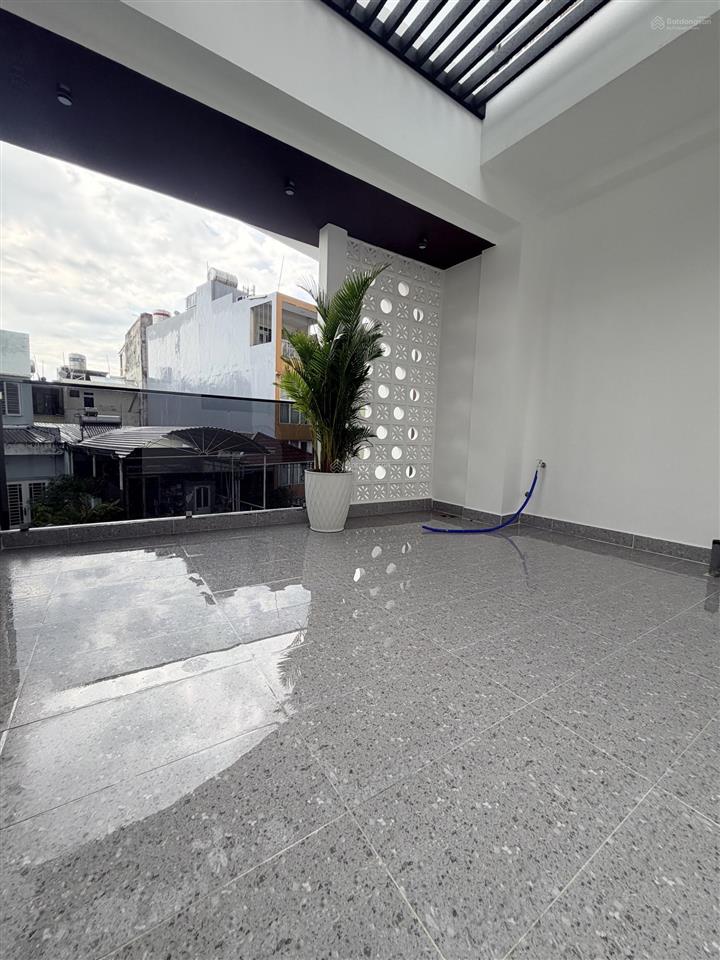 Bán nhà hẻm xe tải 7m huỳnh văn bánh, q. phú nhuận  4,4m x 14m  có thang máy