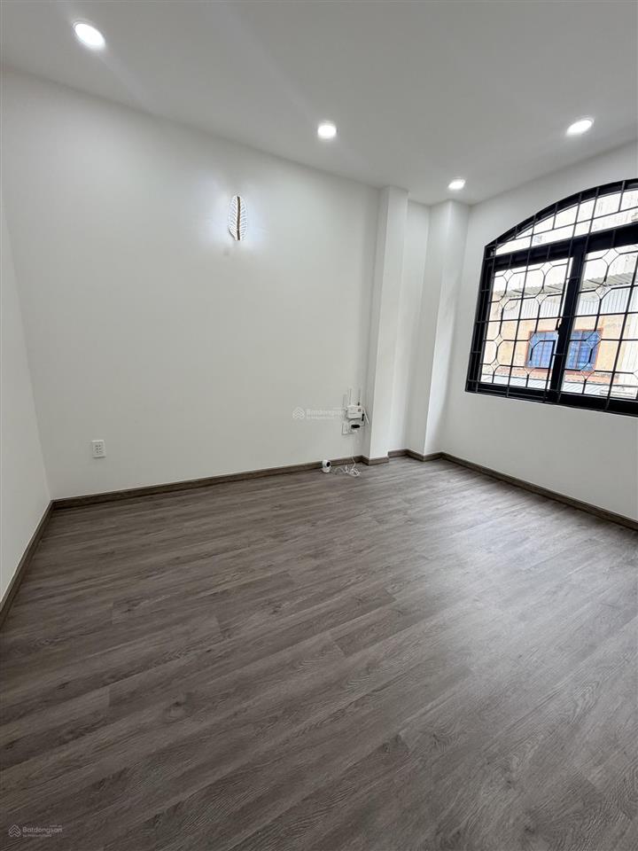 Bán nhà quận 10 đường cao thắng ngang hiếm 5m chỉ 7,88 tỷ
