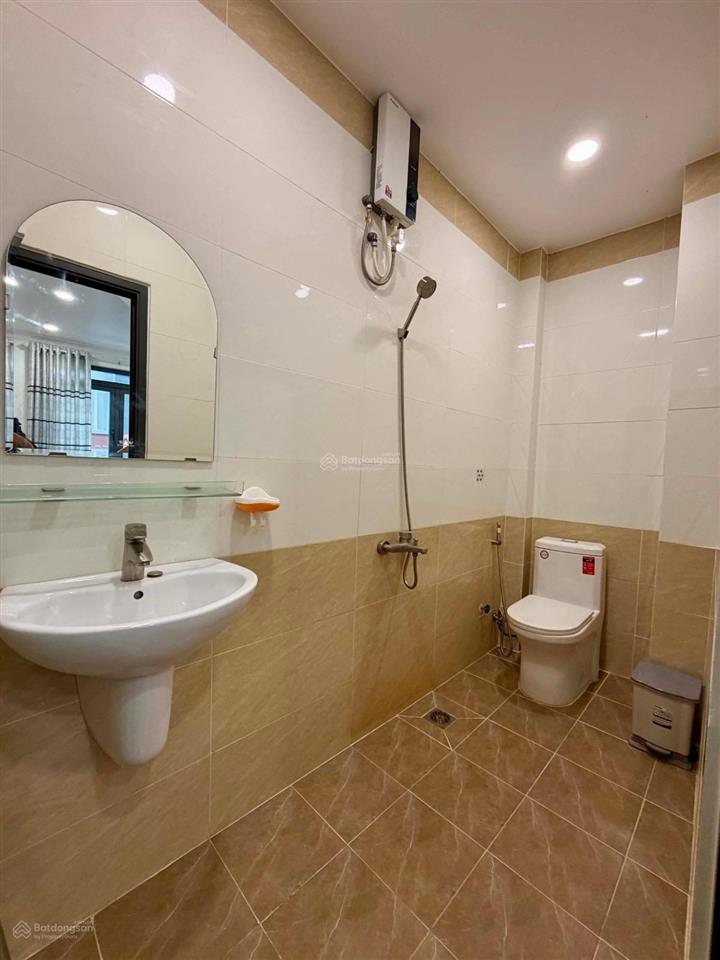 Bán nhà đường thành thái q10 hxh thông ngang 6.1m 5 tầng