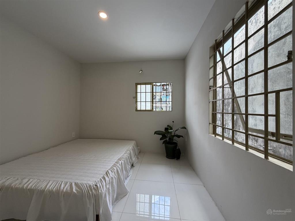 Bán nhà hẻm thông hoà hưng q. 10  43m2 công nhận  3,3m x 14m  chỉ 6,39 tỷ