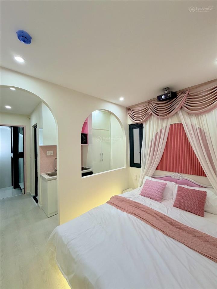 Bán nhà cmt8 q.3  185m2 sử dụng  7pn 7wc tặng nội thất, đang có hợp đồng thuê 50tr/tháng