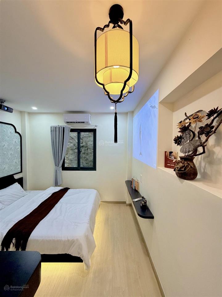 Bán nhà cmt8 q.3  185m2 sử dụng  7pn 7wc tặng nội thất, đang có hợp đồng thuê 50tr/tháng