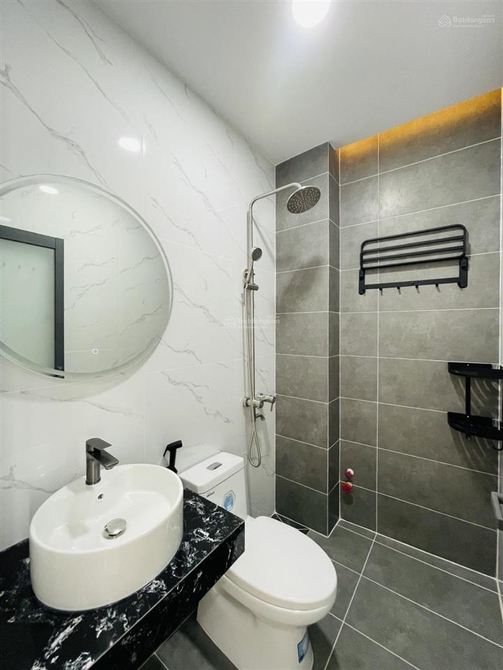 Bán nhà hẻm 90/ lê hồng phong q.5  3,4m/6m x 10,5m  2 tầng  3pn giá 7,1 tỉ