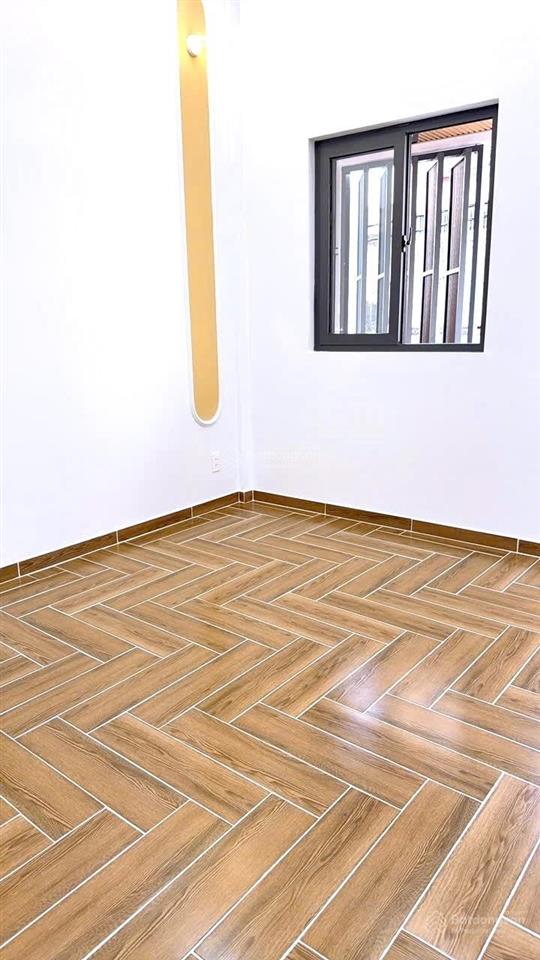 Bán nhà hẻm 90/ lê hồng phong q.5  3,4m/6m x 10,5m  2 tầng  3pn giá 7,1 tỉ