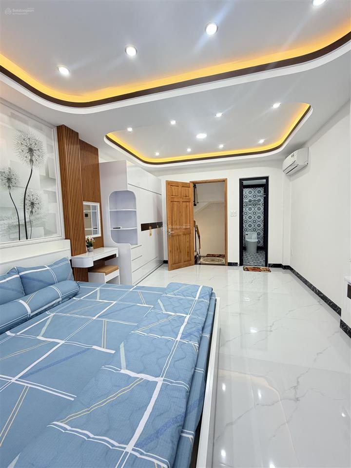 Bán nhà trần quang diệu q3  5 tầng  3,9m x 9m  giảm chào 1,6 tỷ