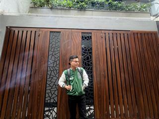 Bán nhà 3/2 q10 ngang 5,2m 61m nhà mới hẻm ô tô ko vào được nhà