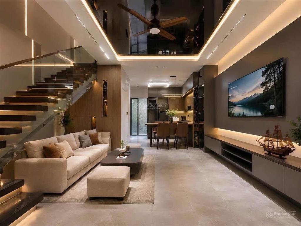 Bán nhà 3/2 q10 ngang 5,2m 61m nhà mới hẻm ô tô ko vào được nhà