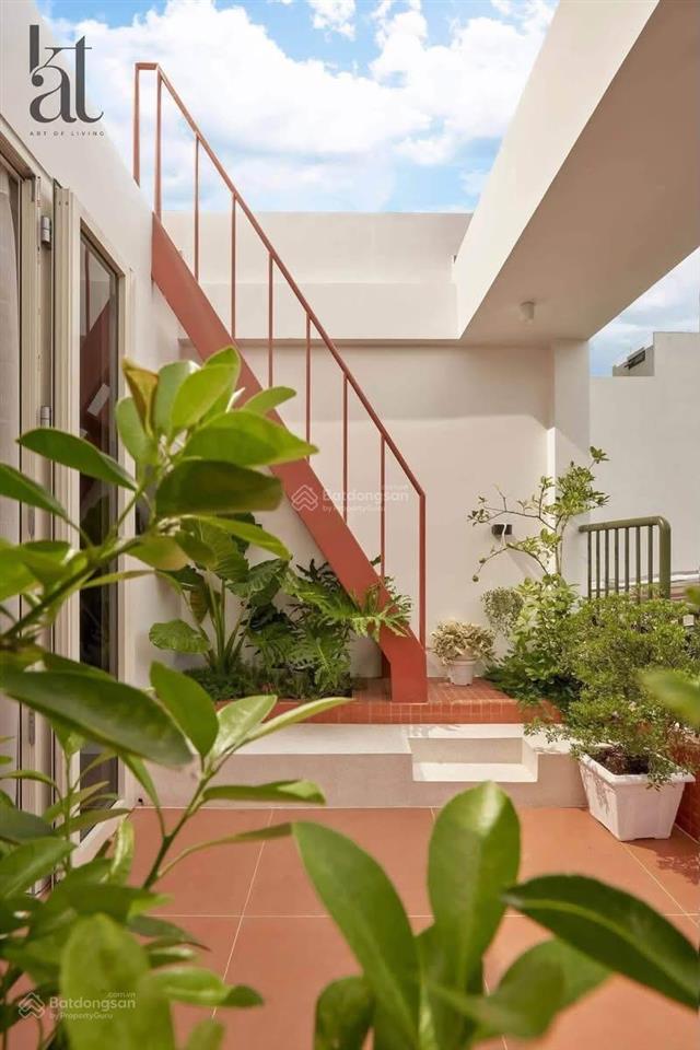 Bán nhà thành thái, quận 10  4m x 10m  5 tầng  công nhận 37,4m2 đất