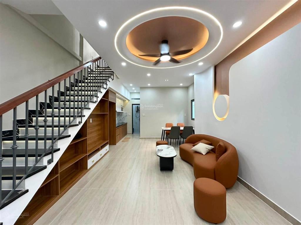 Bán nhà căn góc nhà đường thiên phước tân bình ngang 4,3m 6,38 tỷ