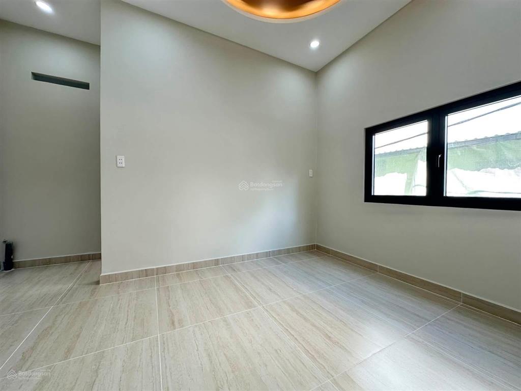 Bán nhà căn góc nhà đường thiên phước tân bình ngang 4,3m 6,38 tỷ