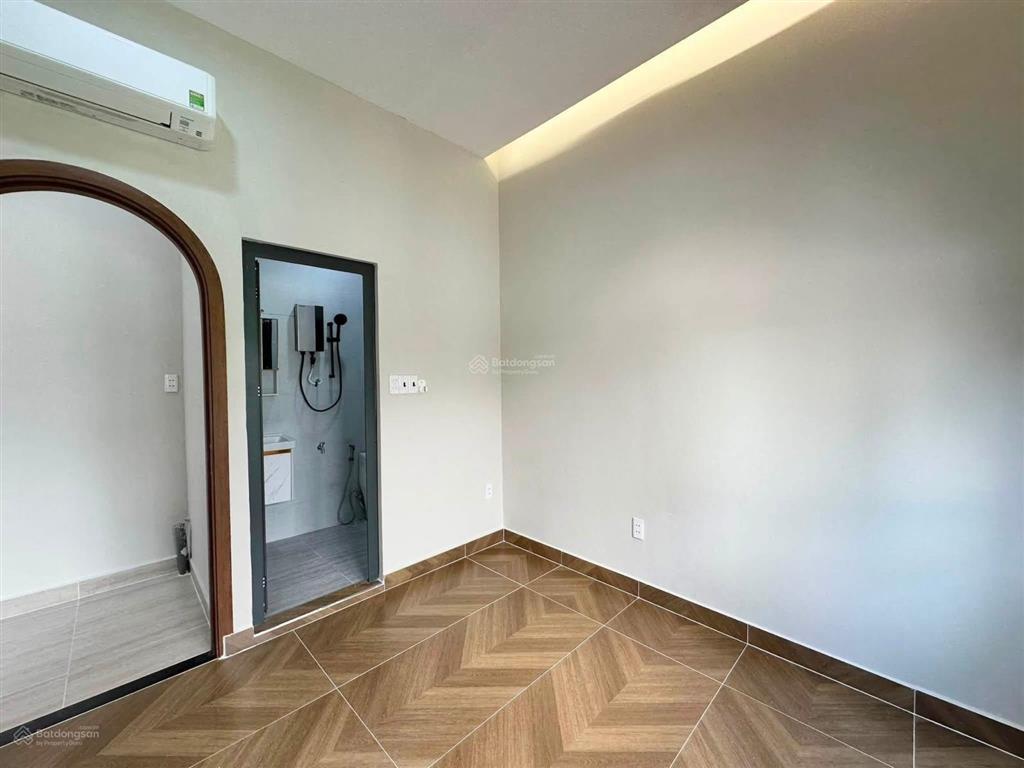Bán nhà căn góc nhà đường thiên phước tân bình ngang 4,3m 6,38 tỷ