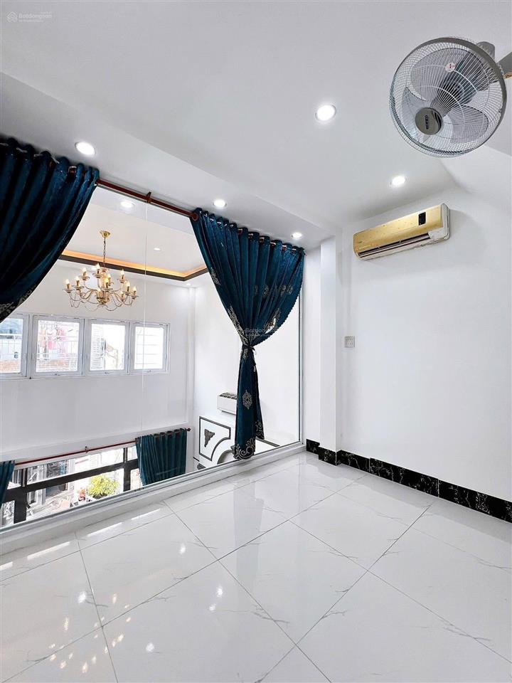 Nhà trệt lửng lầu ngay trung tâm vị trí đẹp, cách 500m đầy đủ tiện ích  giá tốt