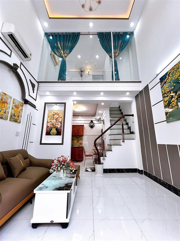 Nhà trệt lửng lầu ngay trung tâm vị trí đẹp, cách 500m đầy đủ tiện ích  giá tốt