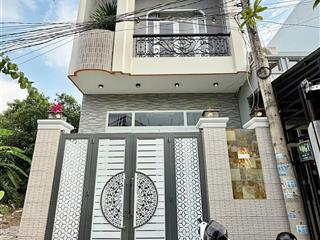 Nhà mới xây nội thất cao cấp đường g1 kdc 3a kế chợ nổi cái răng