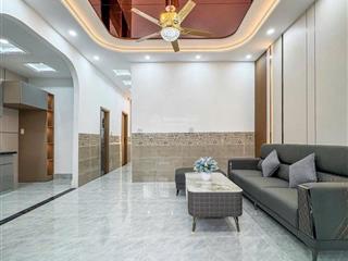 Nhà trệt đẹp, sân rất rộng hẻm 70 cmt8  ngay tt ninh kiều