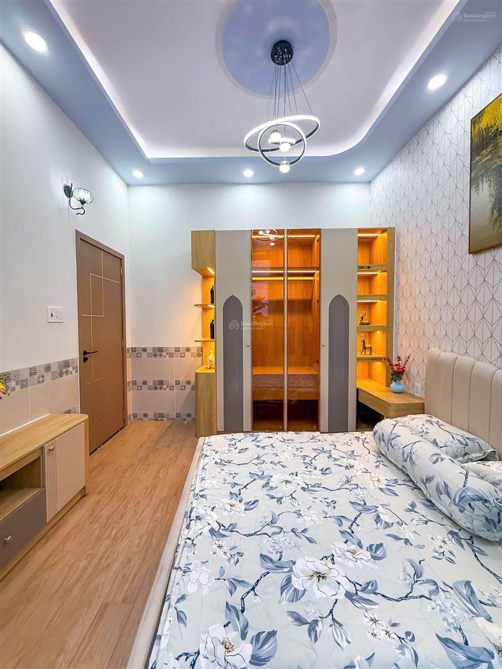 Nhà mặt tiền đ. xuân hồng mới xây, sát bv nhi đồng  đh fpt, thuận tiện định cư, kinh doanh...