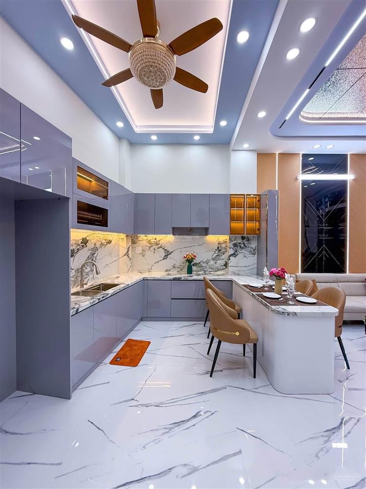 Nhà mặt tiền đ. xuân hồng mới xây, sát bv nhi đồng  đh fpt, thuận tiện định cư, kinh doanh...