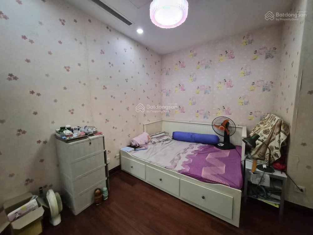 Bán gấp căn 2pn+1 diện tích 102m2 toà r4 royal city, giá nhỉnh 8 tỷ,  0973 421 ***