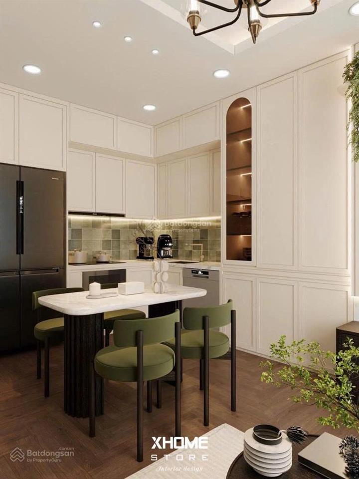 Cần bán căn 2pn, 2vs kđt royal city, full nội thất, giá chỉ 6,8 tỷ bao phí sang tên.  0973 421 ***
