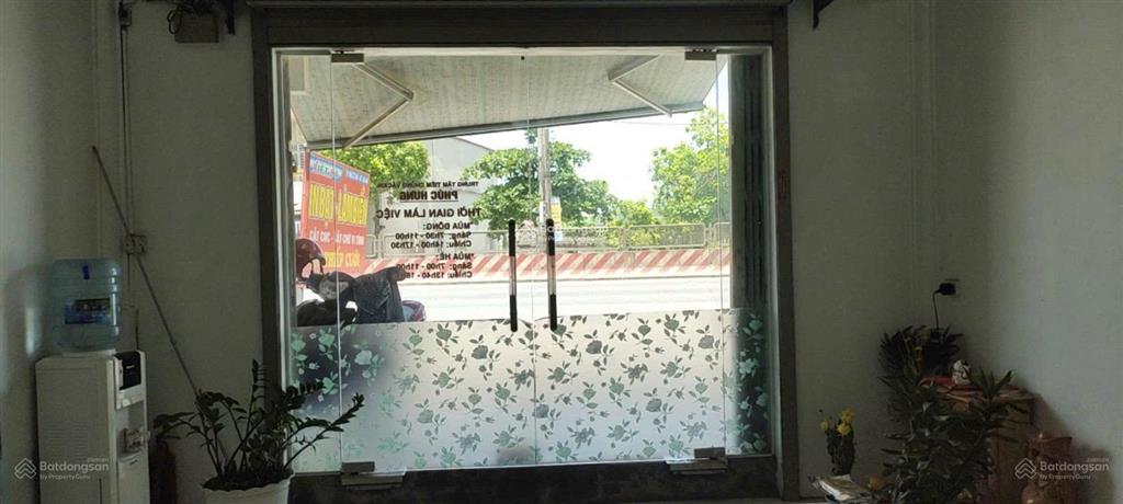 Chính chủ cho thuê nhà 3 tầng mặt quốc lộ 1a  đối diện chợ phố cà  dt 80m2/tầng  giá 8 tr/th