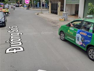 Nhà mặt tiền chiều ngang 6m dài 20m vuông vức. nhà cấp 4 tiện xây mới