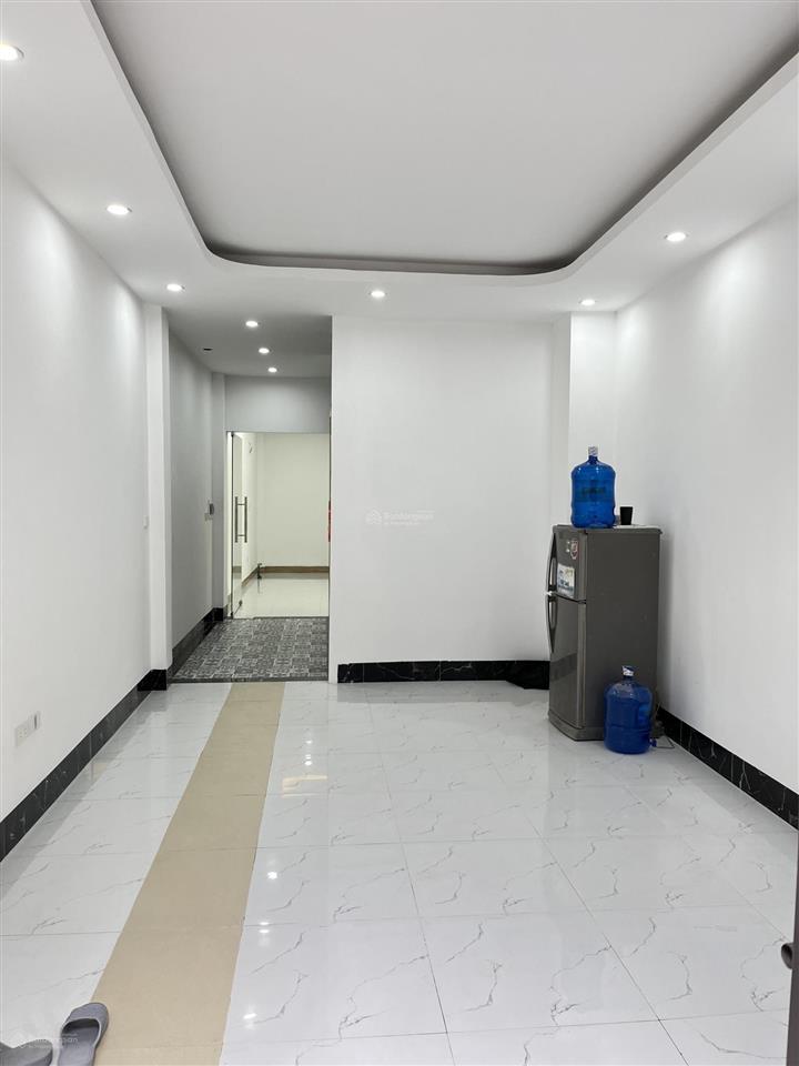 Chính chủ  bán nhà 5 tầng, 9 phòng  thượng cát giá 7.9 tỷ