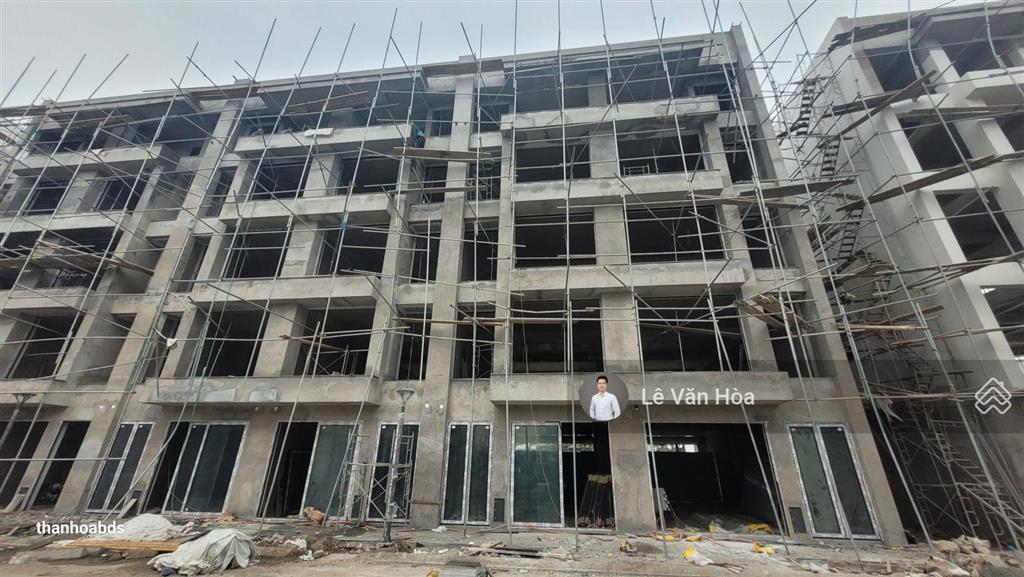 Shophouse xẻ khe mặt đường 45m, dt 96m2 x 5 tầng, giá ngoại giao ck 45% còn 14,7 tỷ