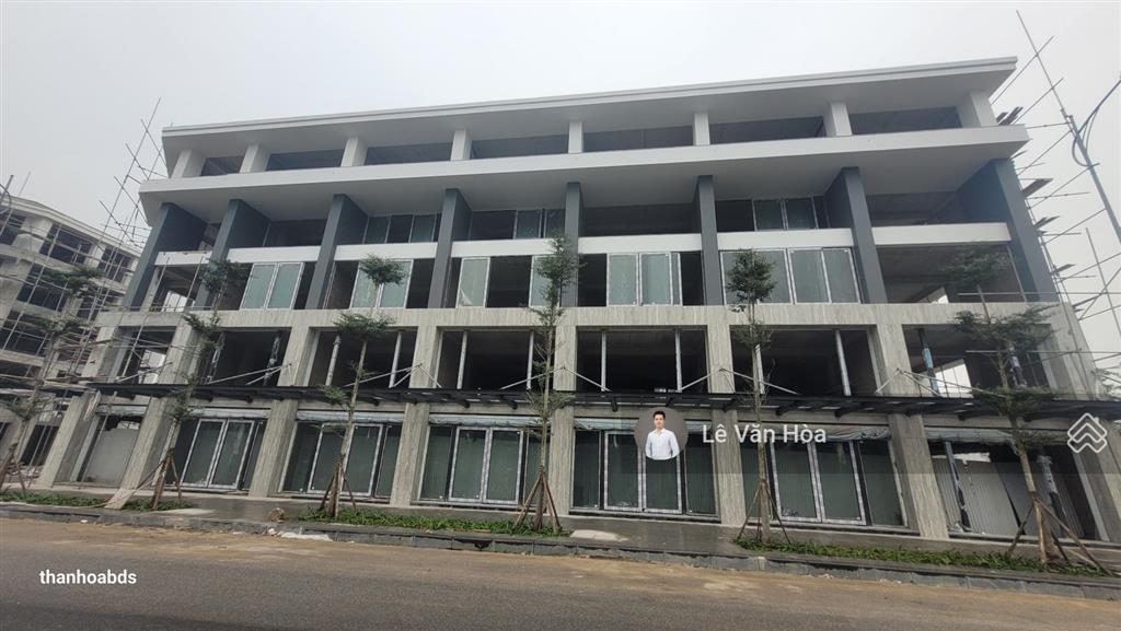 Shophouse xẻ khe mặt đường 45m, dt 96m2 x 5 tầng, giá ngoại giao ck 45% còn 14,7 tỷ
