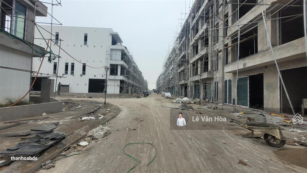 Shophouse xẻ khe mặt đường 45m, dt 96m2 x 5 tầng, giá ngoại giao ck 45% còn 14,7 tỷ