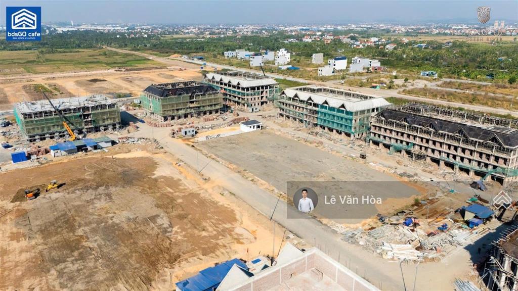 Bán liền kề mặt quảng trường, gần công viên sông hòn ngọc. giá 7,96 tỷ