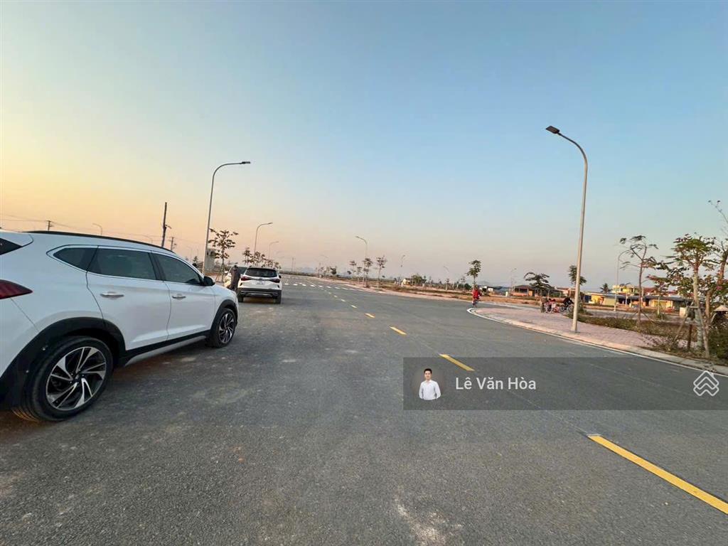 Bán lô áp góc đấu giá lập lễ  84m2 ngang 6m, hướng view biệt thự, công viên