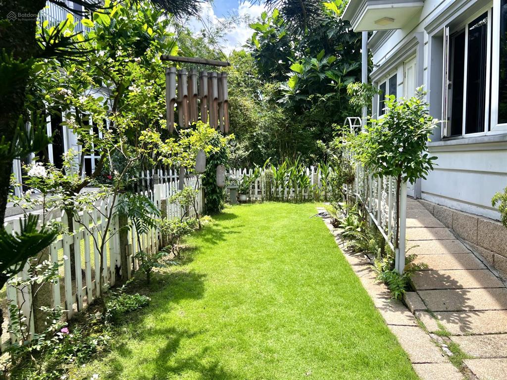 Tìm nhà sân vườn tại thủ đức hướng tây tứ trạch gọi ngay  toàn trần villas