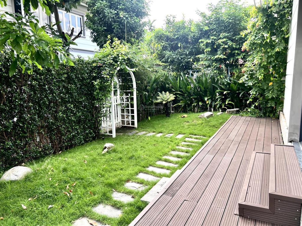 Tìm nhà sân vườn tại thủ đức hướng tây tứ trạch gọi ngay  toàn trần villas