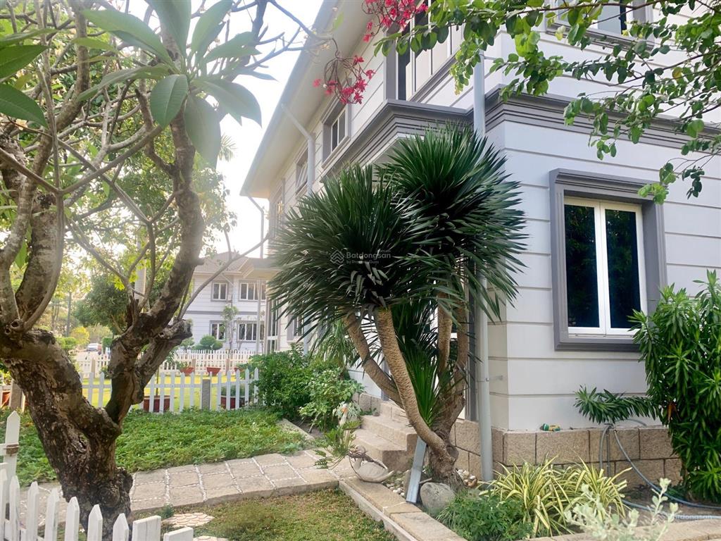 Biệt thự vườn 260m2, 3pn, sổ hồng, cạnh trường emasi, nguyễn khuyến  toantranvillas