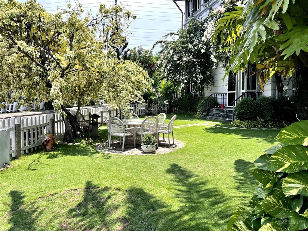 Biệt thự rộng trên 400m2 tại thủ đức garden homes giá 38 tỷ  toantranvillas