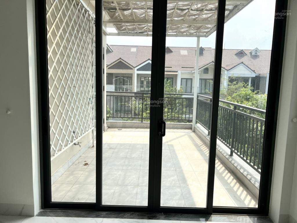 Cho thuê biệt thự ven sông jamona home resort chỉ 22 triệu/tháng  toantranvillas