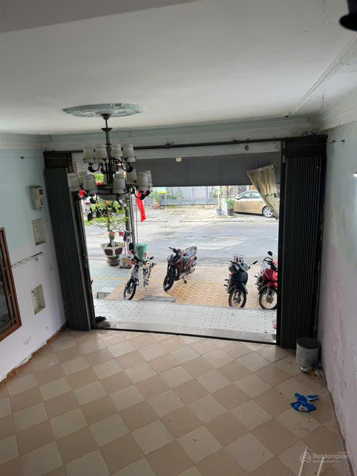 12 tỷ/ nhà 2 tầng đường hoài thanh sát cầu trần thị lý  đh kinh tế