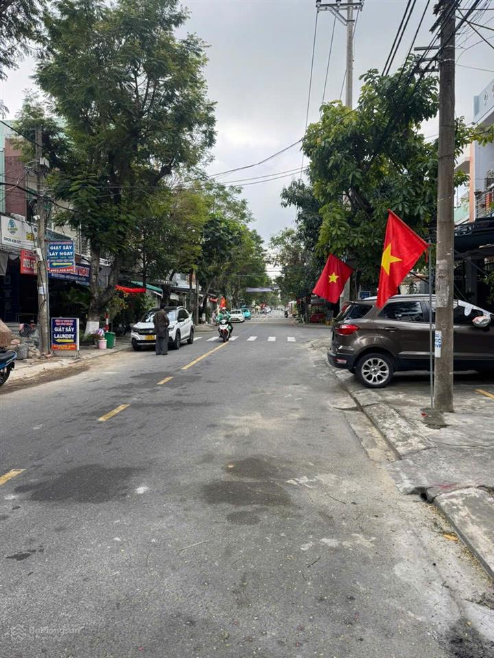 12 tỷ/ nhà 2 tầng đường hoài thanh sát cầu trần thị lý  đh kinh tế