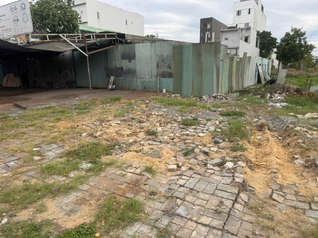 15tr/T.Cho thuê thời vụ,Kho 500m2,Đường Nguyễn khắc viện, sát biển Mỹ Khê,Đà Nẵng,cạnh song bài CROWN 