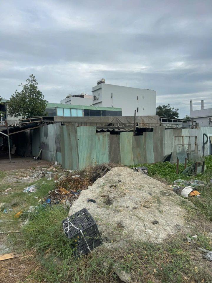15tr/T.Cho thuê thời vụ,Kho 500m2,Đường Nguyễn khắc viện, sát biển Mỹ Khê,Đà Nẵng,cạnh song bài CROWN 