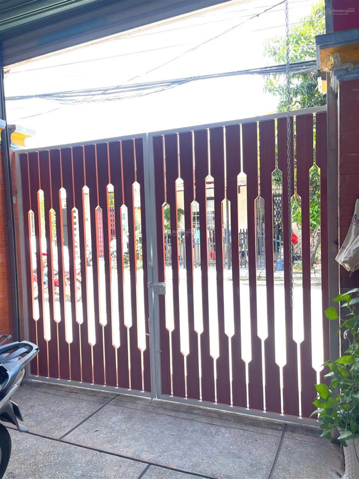 [chính chủ] bán nhà mặt tiền kdc hiệp thành 2, 88m2, nở hậu. sân đậu xe ô tô 7 chỗ. giá 4,3 tỷ.