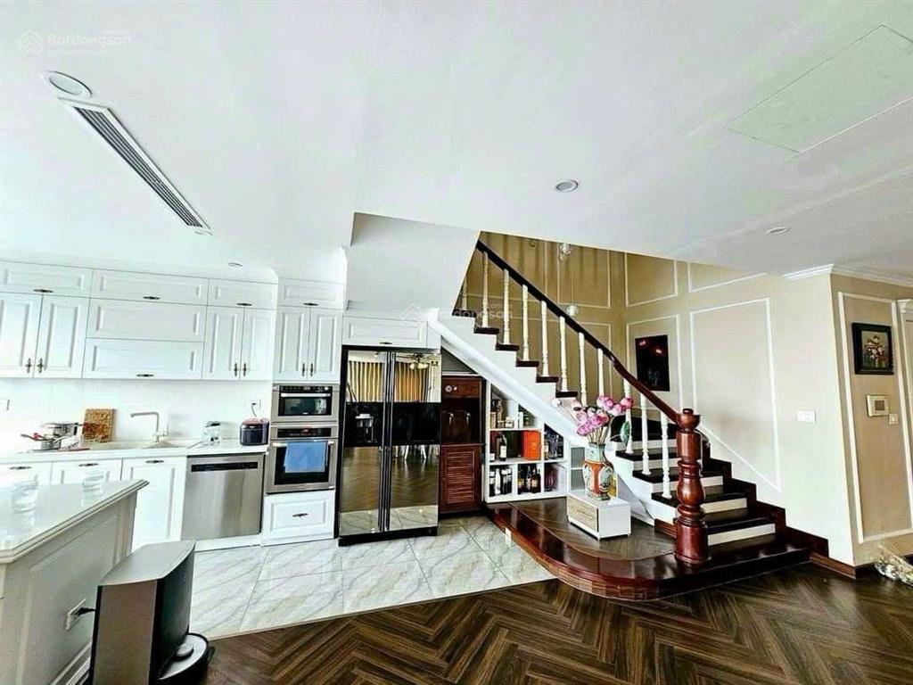 Vip  vip  vip bán căn penhouse dt 500m² phố tú mỡ  nguyễn chánh. giá tốt. 0983 262 ***