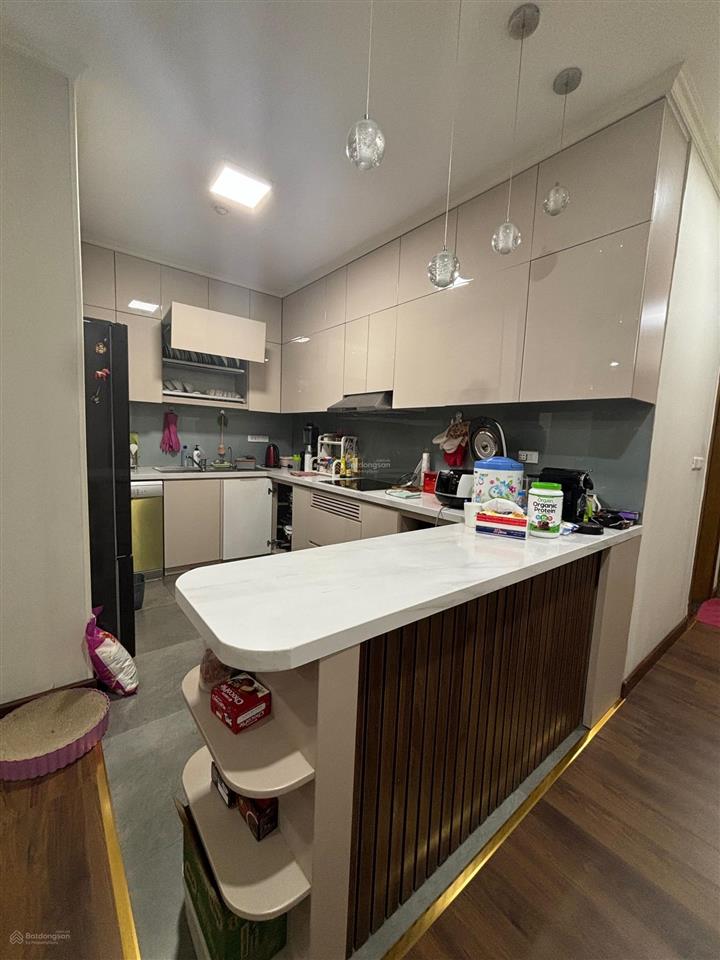 Chính chủ bán căn 148m2  4 phòng ngủ. toà ct4 vimeco nguyễn chánh. giá rẻ  0983 262 ***