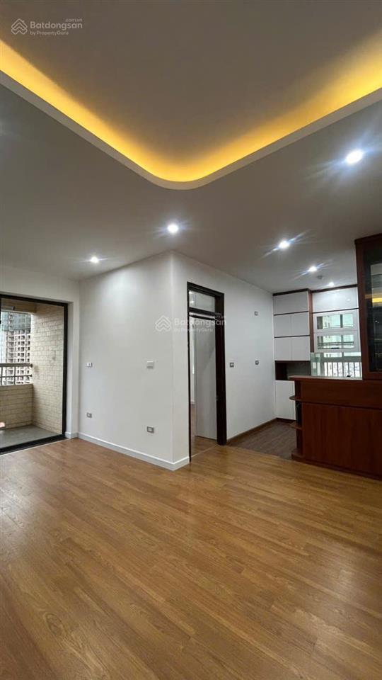 Chính chủ cho thuê căn 24t1 phố hoàng đạo thúy dt 122m2. giá 12tr/tháng 0904 897 ***
