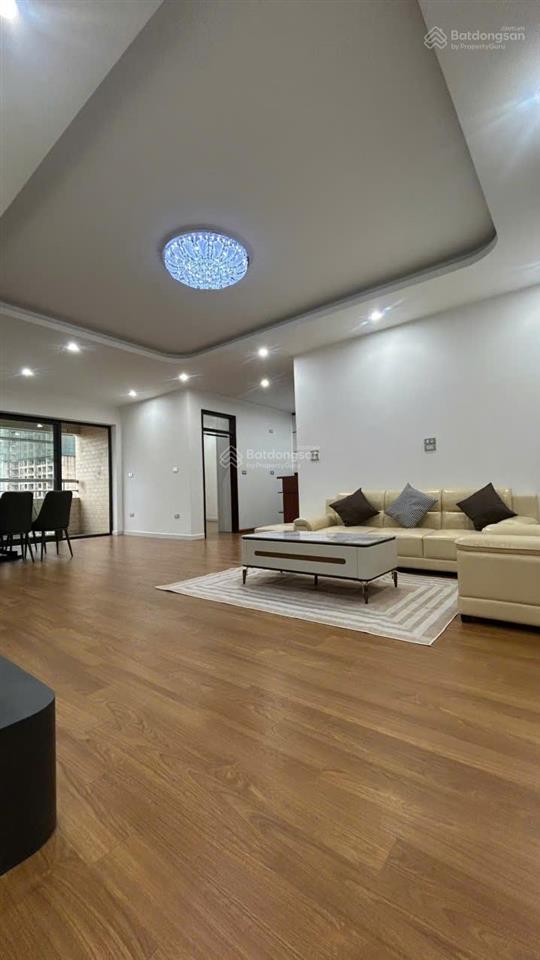 Chính chủ cho thuê căn 24t1 phố hoàng đạo thúy dt 122m2. giá 12tr/tháng 0904 897 ***