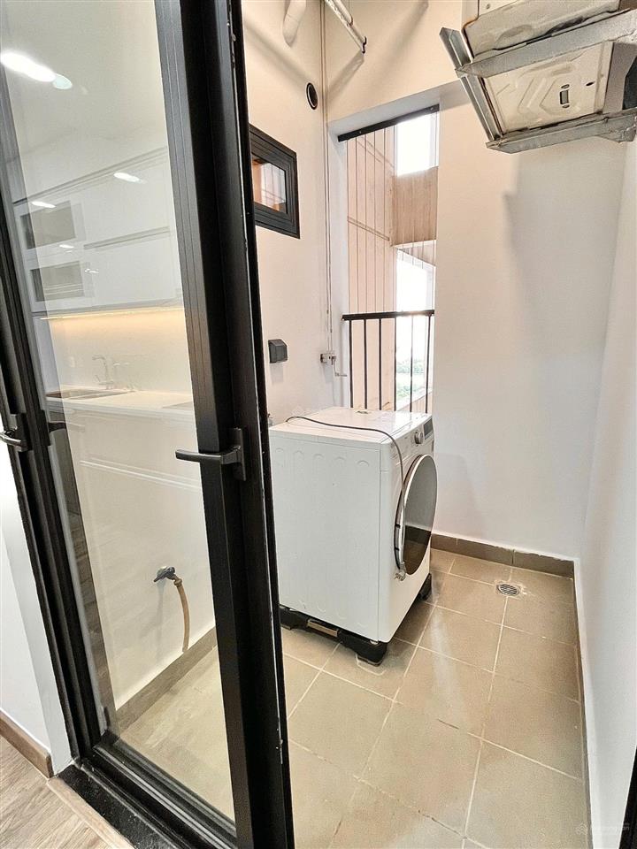 Chính chủ bán căn 116m2 tòa n04 hoàng đạo thúy. giá tốt 0983 262 ***