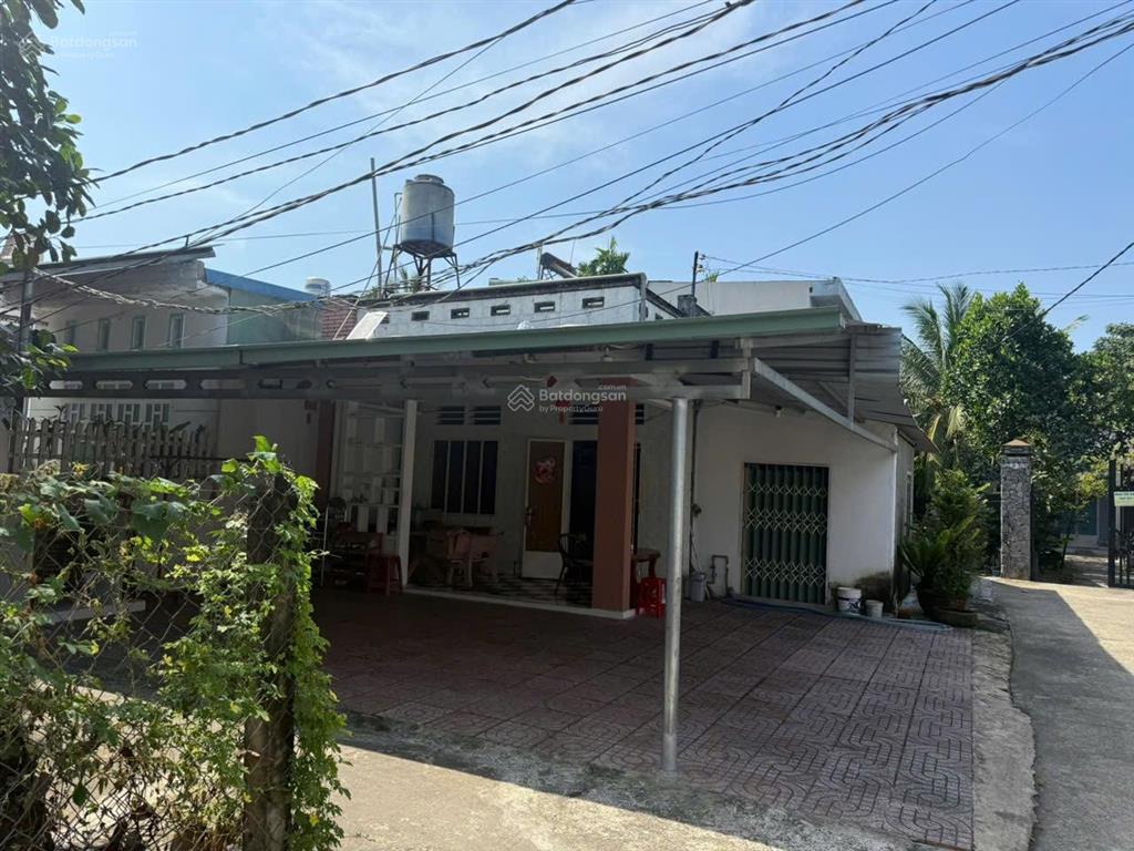 Bán nhà đang ngộp ngân hàng, cách đường nguyễn chí thanh 80m, gần chung cư emerald